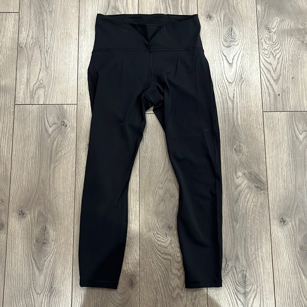Lululemon size 8